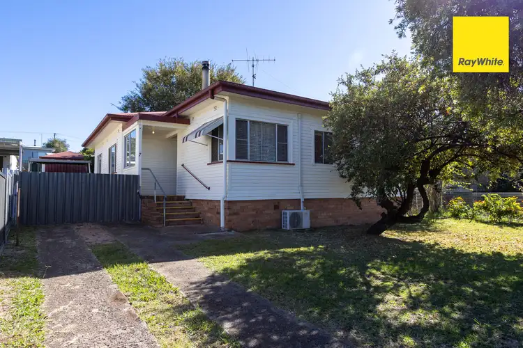 7 Froude Street, Inverell NSW 2360