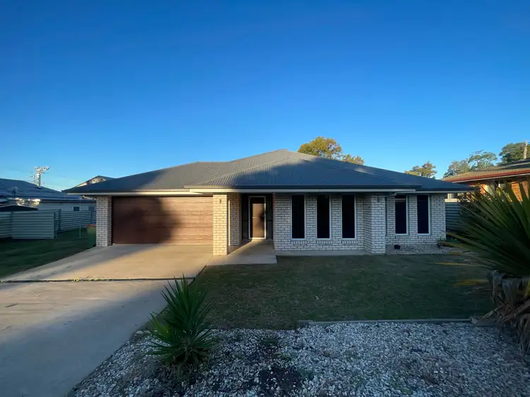 6A Steele Street, Pittsworth QLD 4356