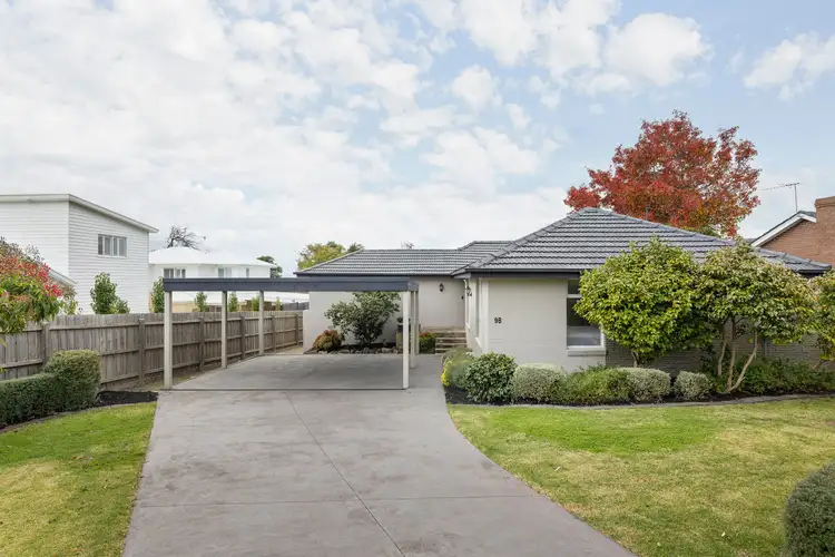 9B Ronald Avenue, Frankston South VIC 3199