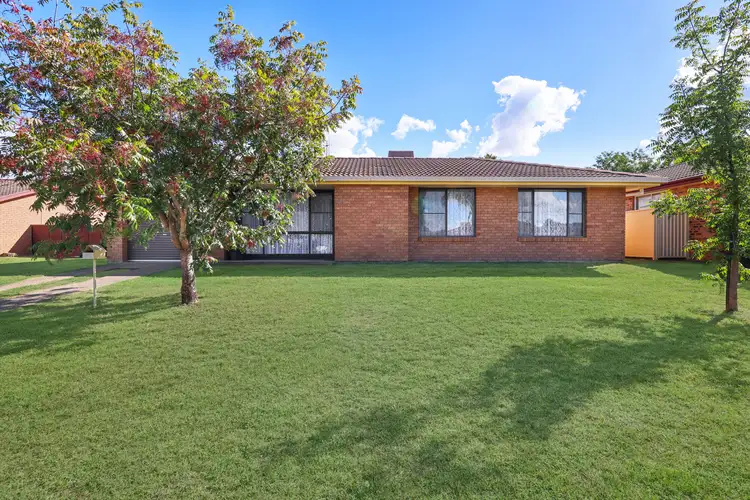 25 Mullumbimby Close, Tamworth NSW 2340