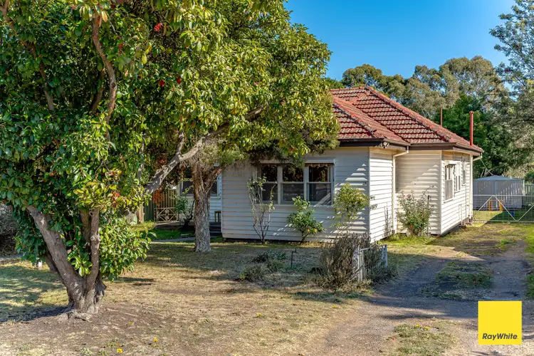 28 Carpenter Street, Kangaroo Flat VIC 3555