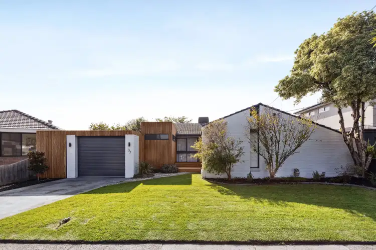 37 Noordenne Avenue, Seaholme VIC 3018