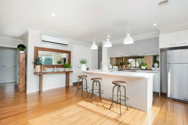 Fifth view of Homely house listing, 3 Hakea Court, Warrnambool VIC 3280