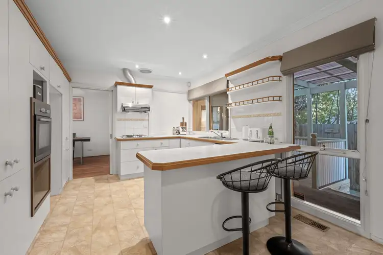 Third view of Homely unit listing, 2/15 Illuka Crescent, Mount Waverley VIC 3149