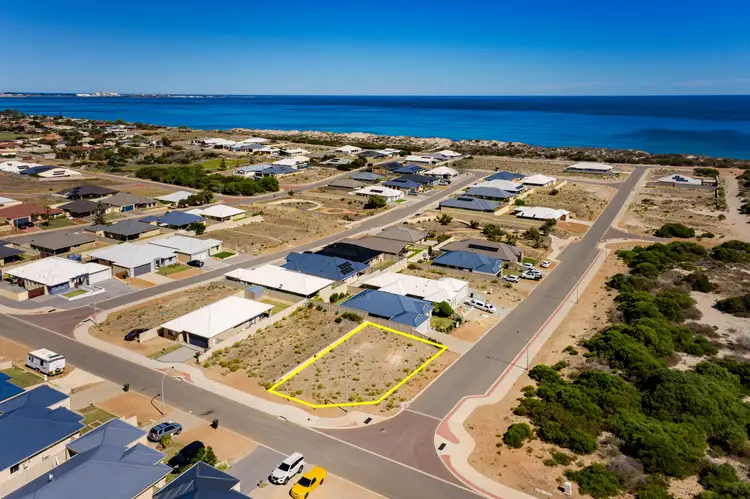 11 Driftwood Road, Sunset Beach WA 6530