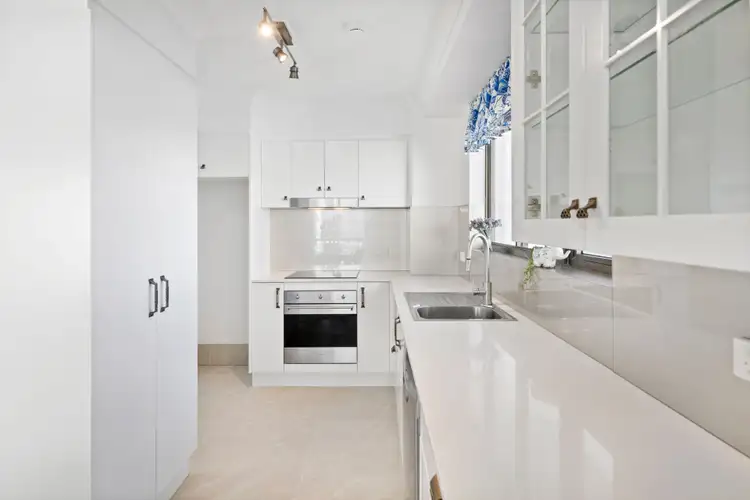 Third view of Homely apartment listing, 39/4 Britannia Avenue, Broadbeach QLD 4218