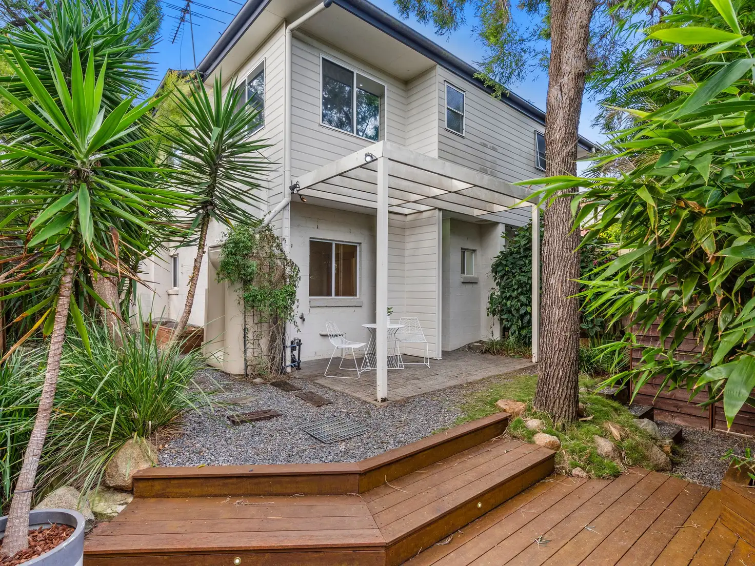 Main view of Homely townhouse listing, 2/20 Venner Road, Annerley QLD 4103