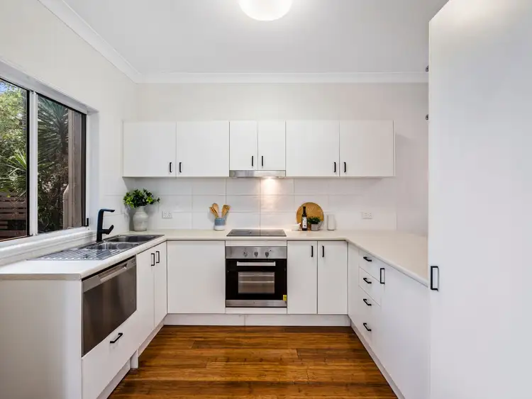 Sixth view of Homely townhouse listing, 2/20 Venner Road, Annerley QLD 4103