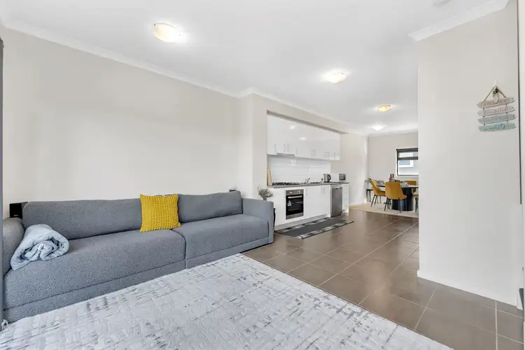 Fourth view of Homely townhouse listing, 8 Swagman Walk, Wollert VIC 3750