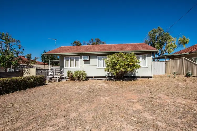 22 Oleander Crescent, Rangeway WA 6530