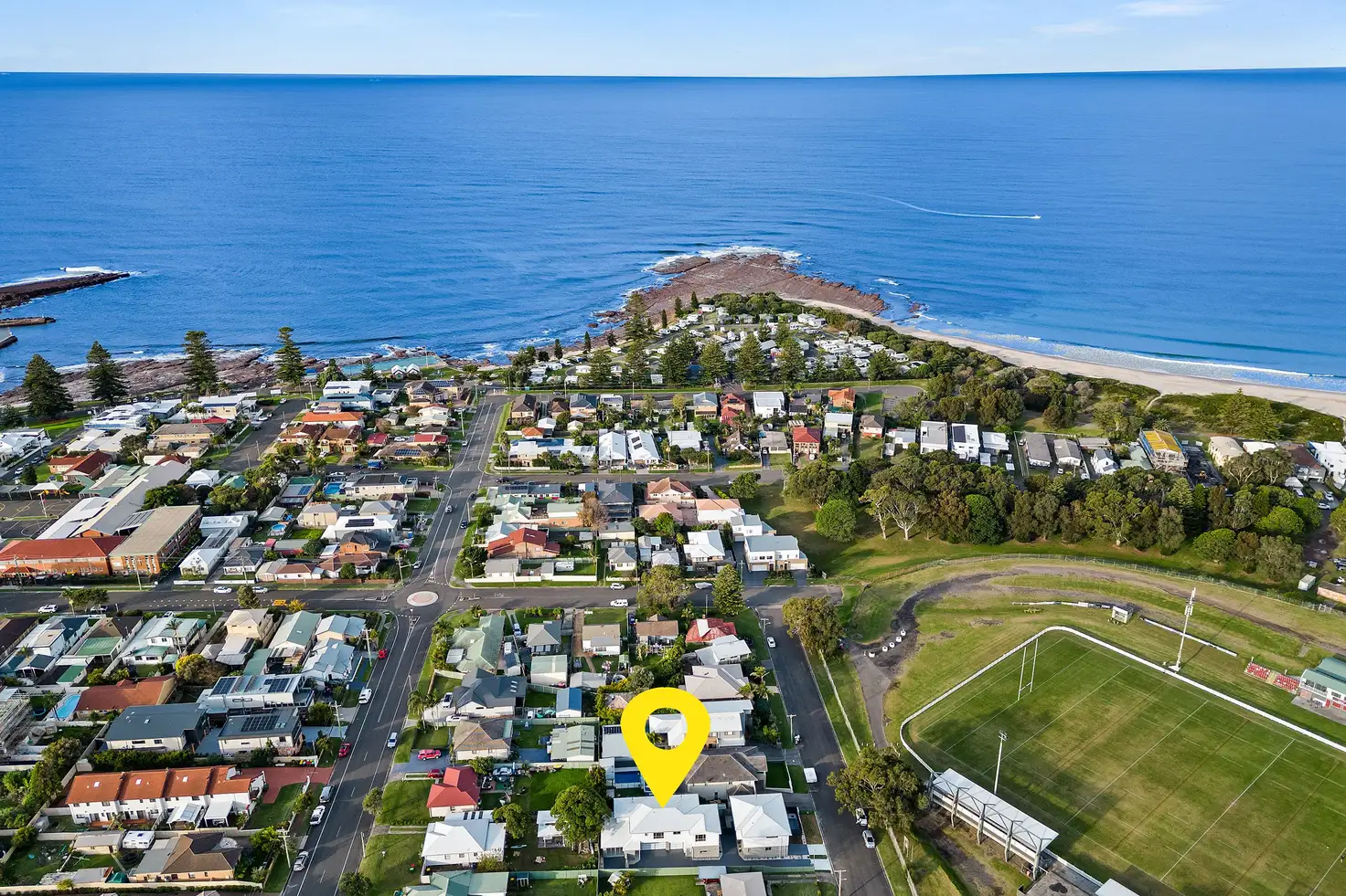 Main view of Homely townhouse listing, 2/8 William Street, Shellharbour NSW 2529