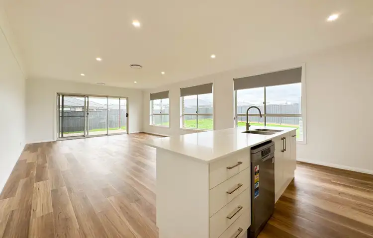 Third view of Homely house listing, 4 Ulmus Place, Parkes NSW 2870