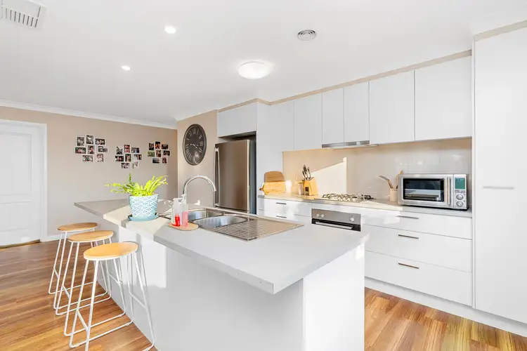Second view of Homely house listing, 2/15 Muttama Parade, Gobbagombalin NSW 2650