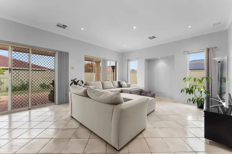 Fifth view of Homely house listing, 70 Pimento Circle, Port Kennedy WA 6172