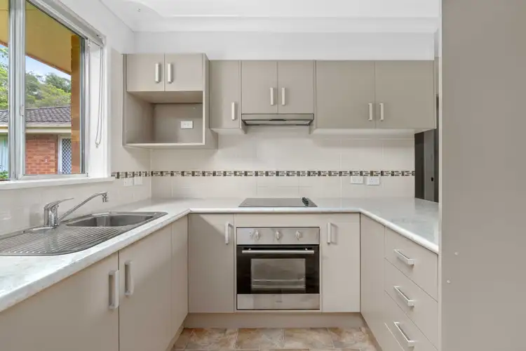 2/59 Birriley Street, Bomaderry NSW 2541