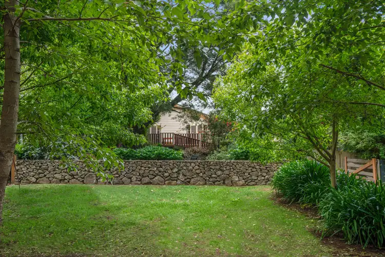 20 Charlotte Street, Robertson NSW 2577