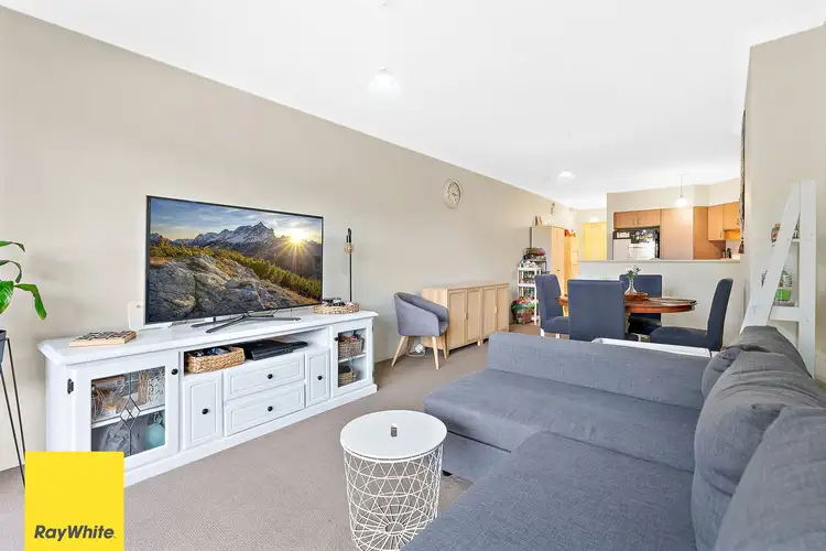 15/17 Southdown Place, Thornlie WA 6108