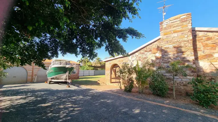 12 Fisher Street
