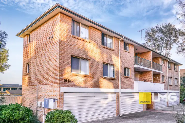 9/10-12 Kitchener Avenue, Regents Park NSW 2143