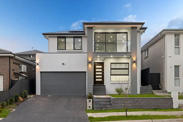 98 Fieldhouse Circuit, Campbelltown NSW 2560