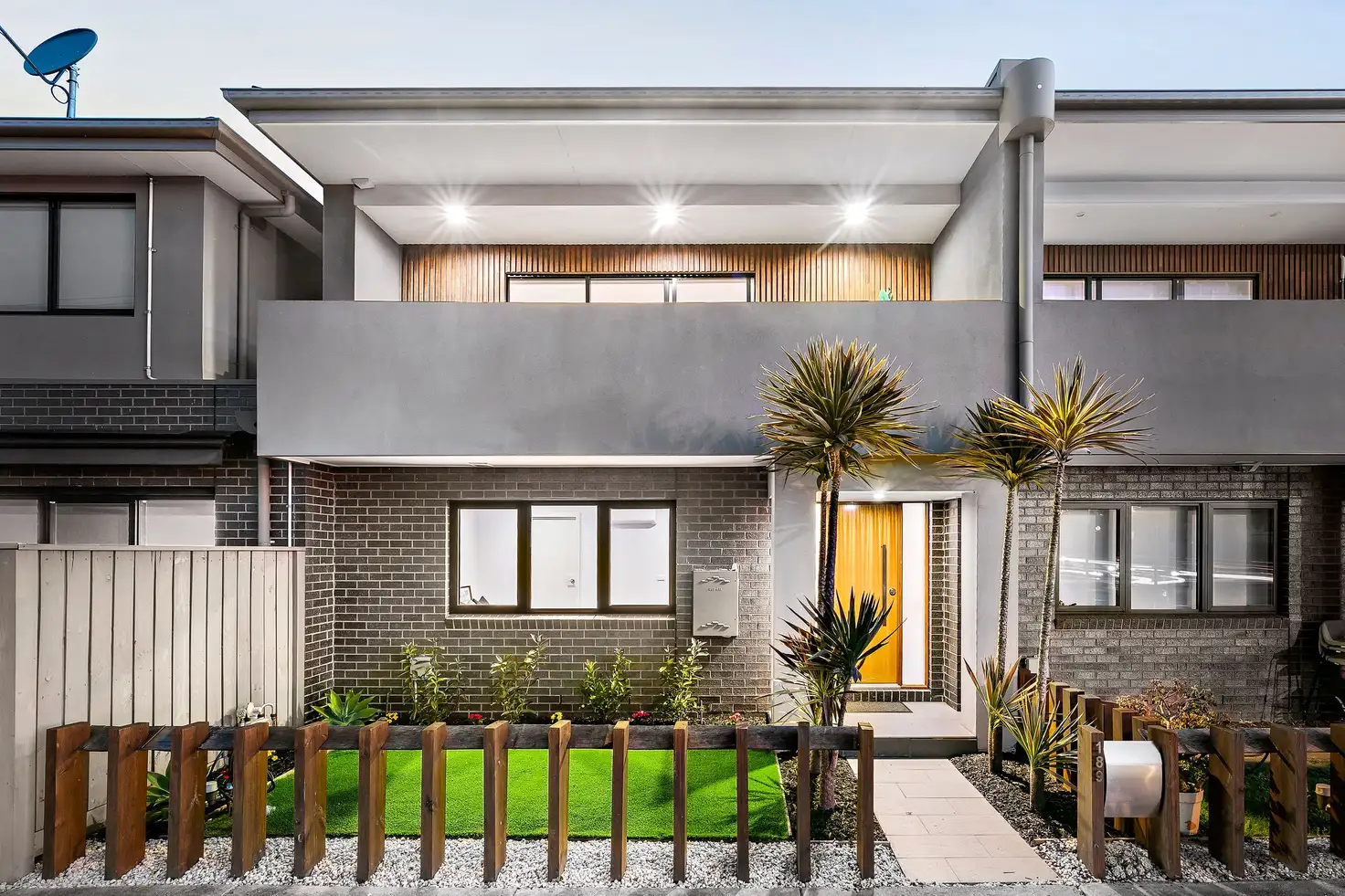 Main view of Homely townhouse listing, 189 Boundary Road, Pascoe Vale VIC 3044