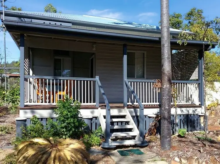7 Barbour Street, Esk QLD 4312