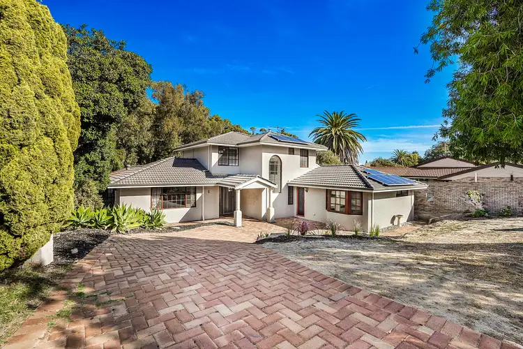 Main view of Homely house listing, 4 Cremorne Court, Kallaroo WA 6025