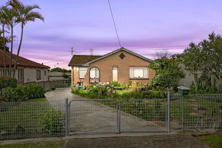 6 Mount Street, Maryland NSW 2287