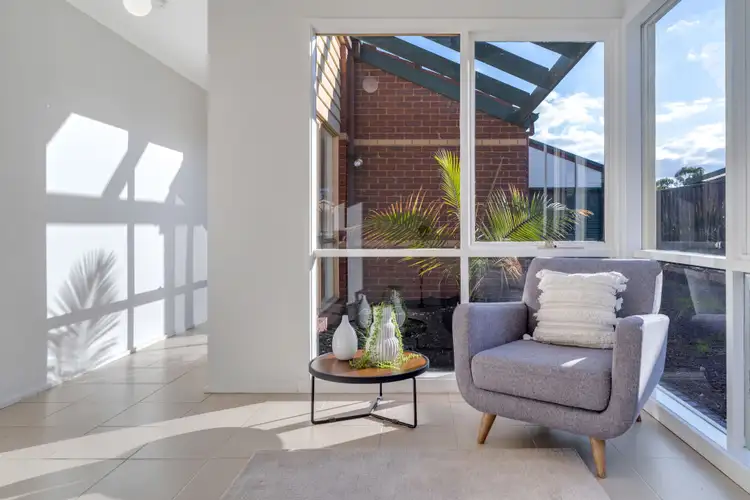 9 Magra Place, Roxburgh Park VIC 3064