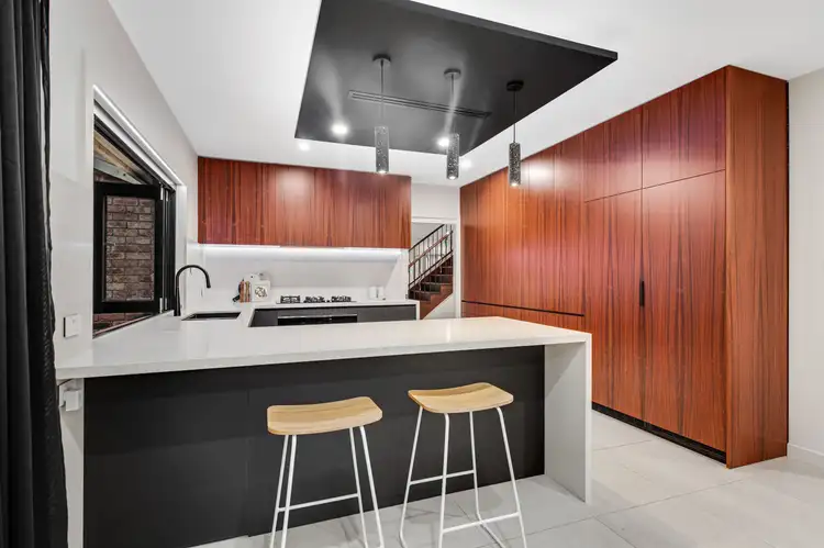 Fifth view of Homely house listing, 7 Irving Close, Greenvale VIC 3059
