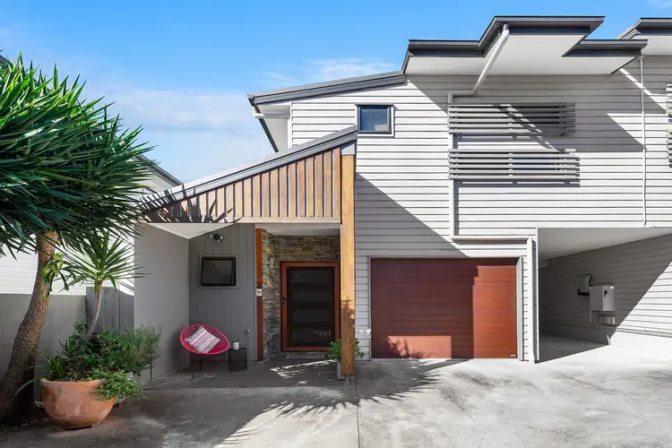 2/39 Kinmond Avenue, Wavell Heights QLD 4012
