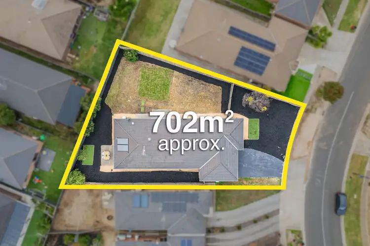 39 Lady Penrhyn Drive, Wyndham Vale VIC 3024