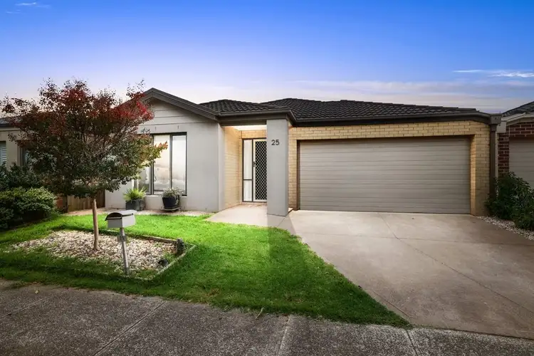 25 Morgan Crescent, Werribee VIC 3030
