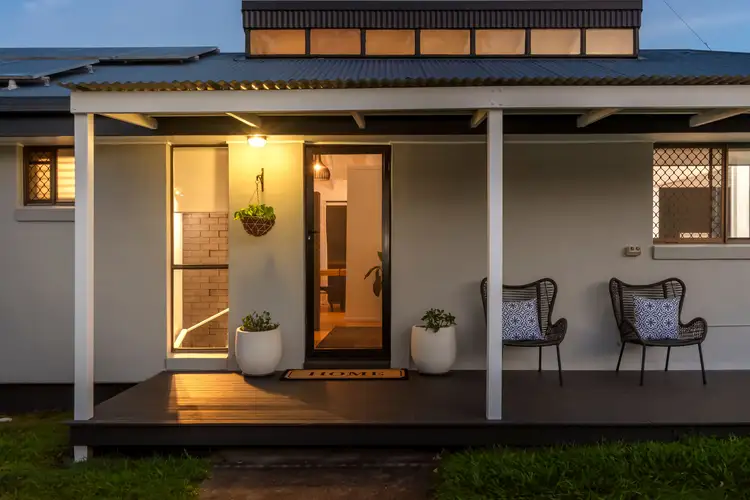 1 Harneil Place, Carrara QLD 4211