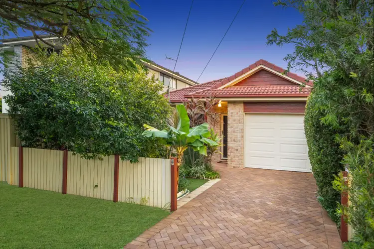 37 Frank Street, Scarborough QLD 4020