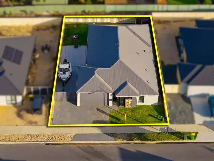 Second view of Homely house listing, 20 Goldsworthy Loop, Dawesville WA 6211