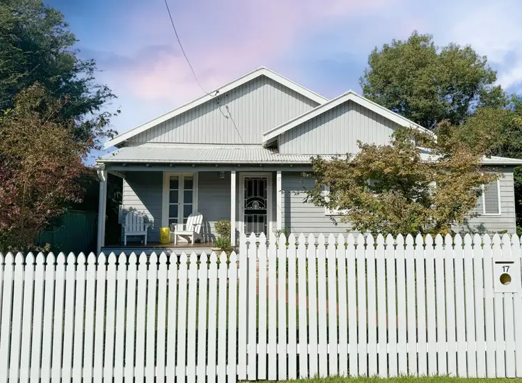 17 Park Avenue, Forbes NSW 2871