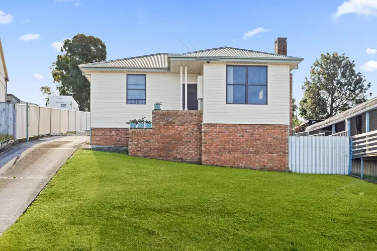 6 Derby Street, Berkeley NSW 2506
