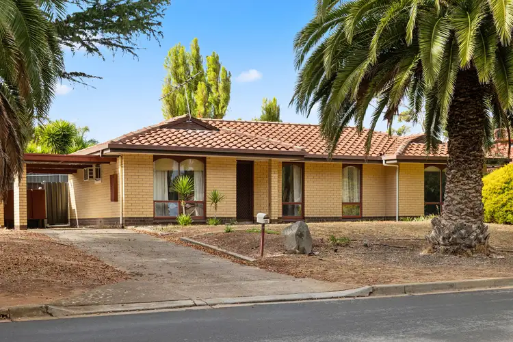 15 Nicolle Drive, Morphett Vale SA 5162