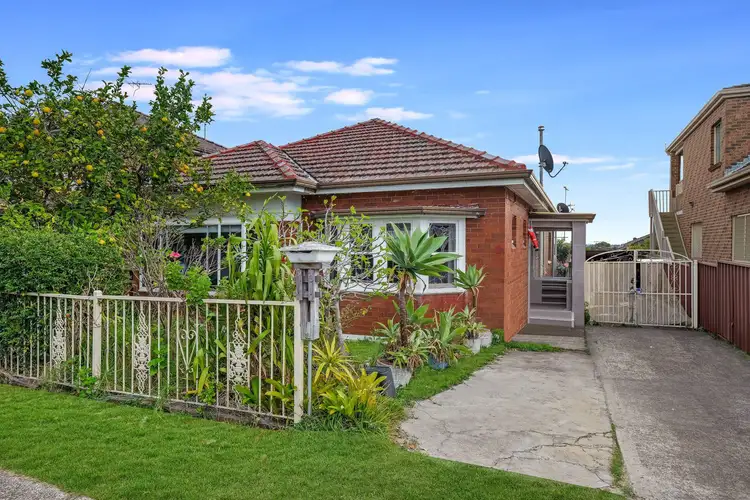 10 Crosby Avenue, Hurstville NSW 2220