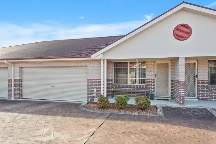 2/105 Tongarra Road, Albion Park NSW 2527