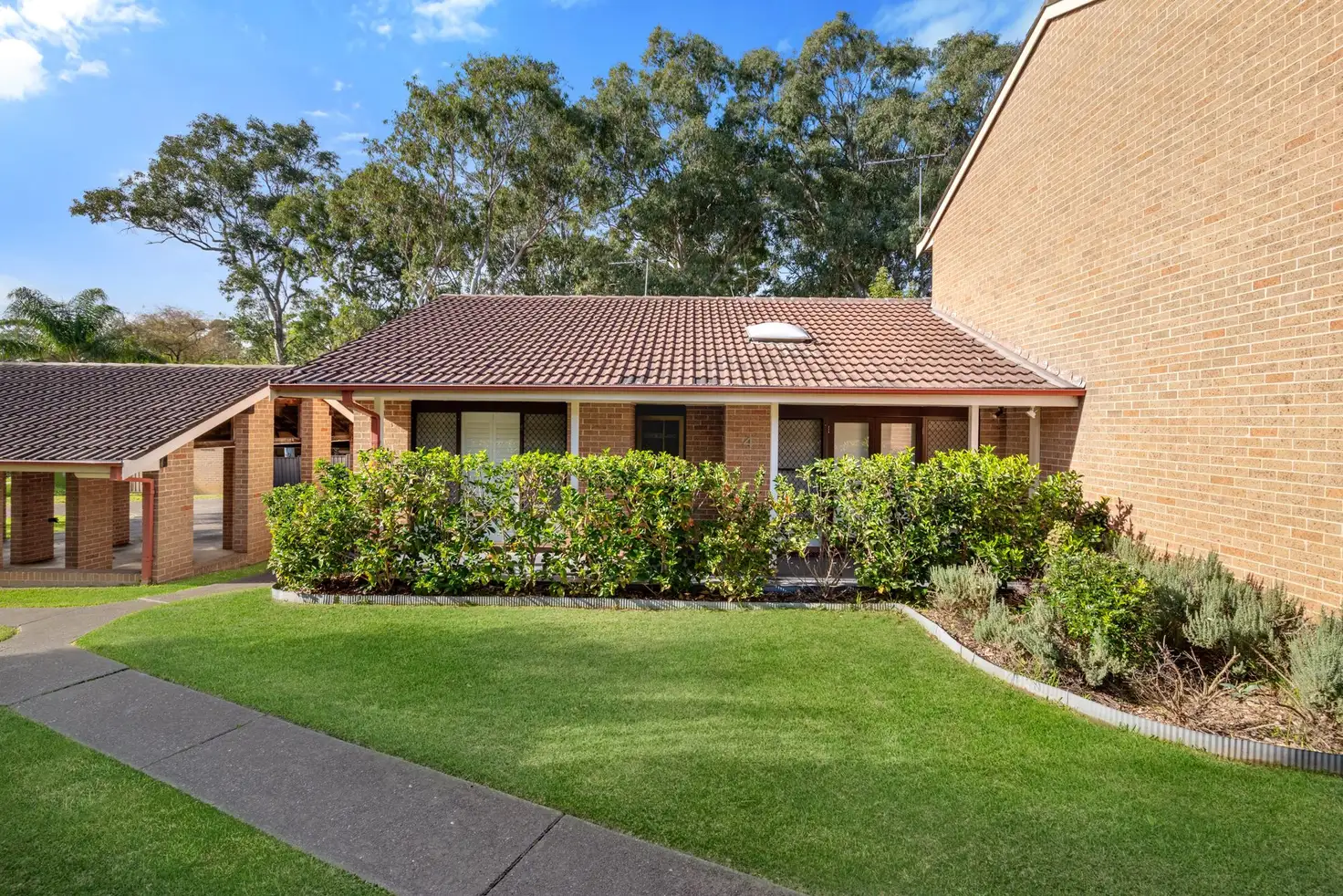 Main view of Homely villa listing, 4/9 Clifford Crescent, Ingleburn NSW 2565