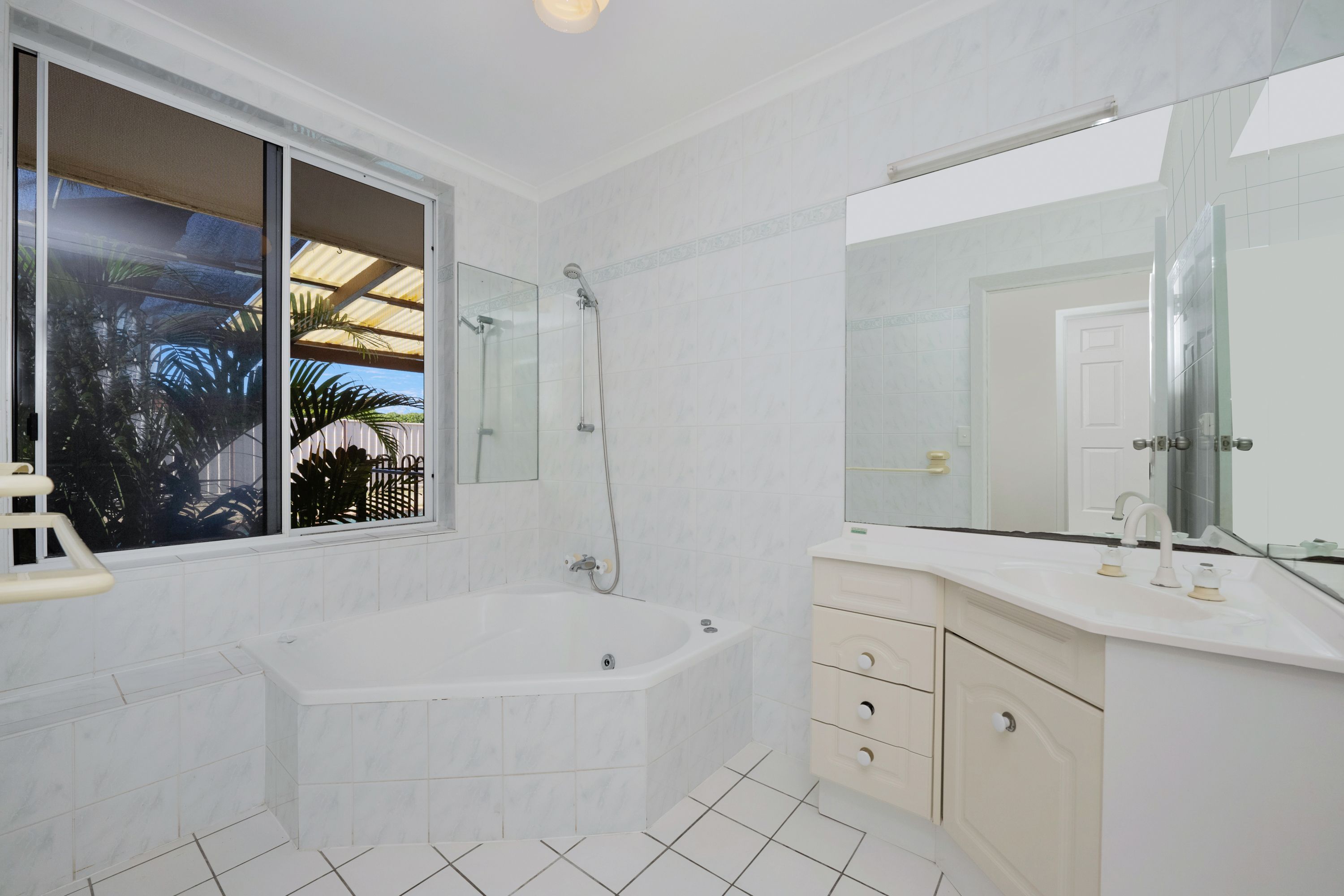 Sixth view of Homely house listing, 19 O'Callaghan Street, Heatley QLD 4814