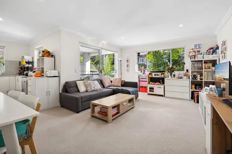 Main view of Homely unit listing, 18/18 Redman Road, Dee Why NSW 2099
