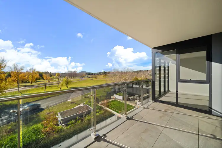 22/11 Irving Street, Phillip ACT 2606