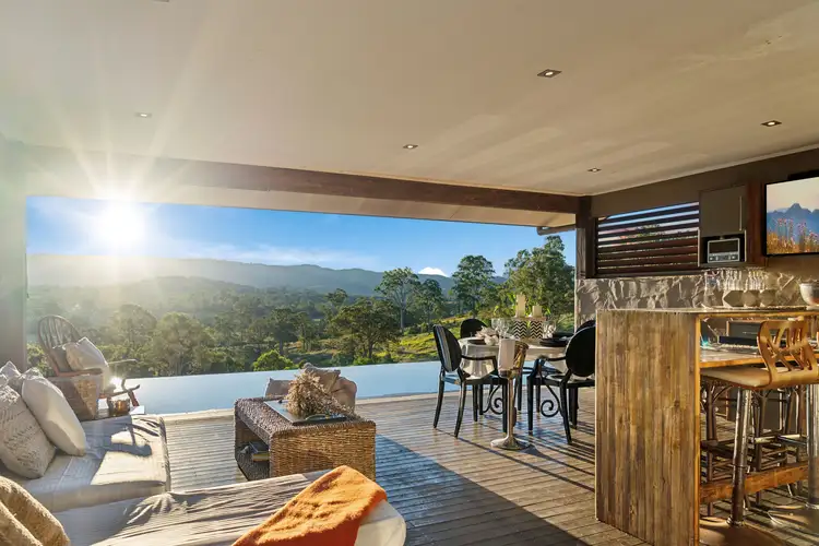 708 Maudsland Road, Mount Nathan QLD 4211