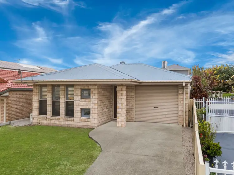 18 Nyleta Street, Coopers Plains QLD 4108