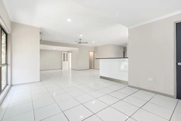Fifth view of Homely house listing, 7 Dawn Crescent, Emerald QLD 4720