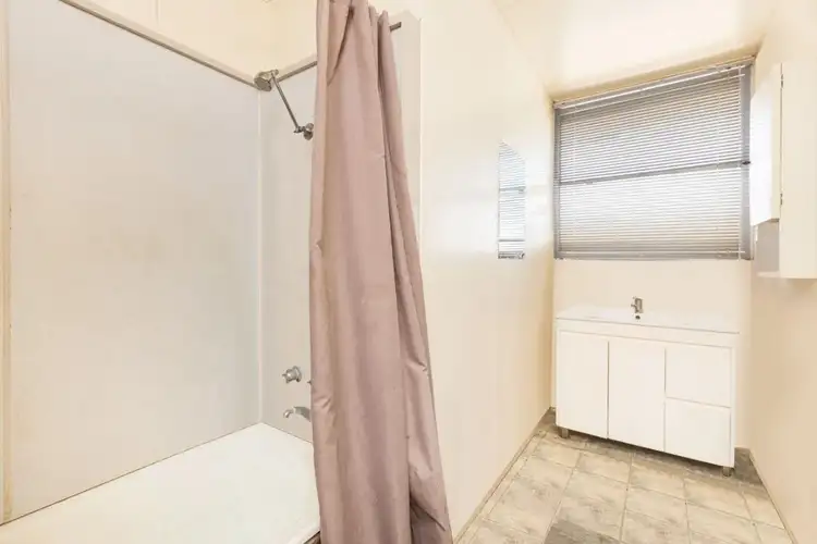 Sixth view of Homely house listing, 1 Vine Court, Ouyen VIC 3490