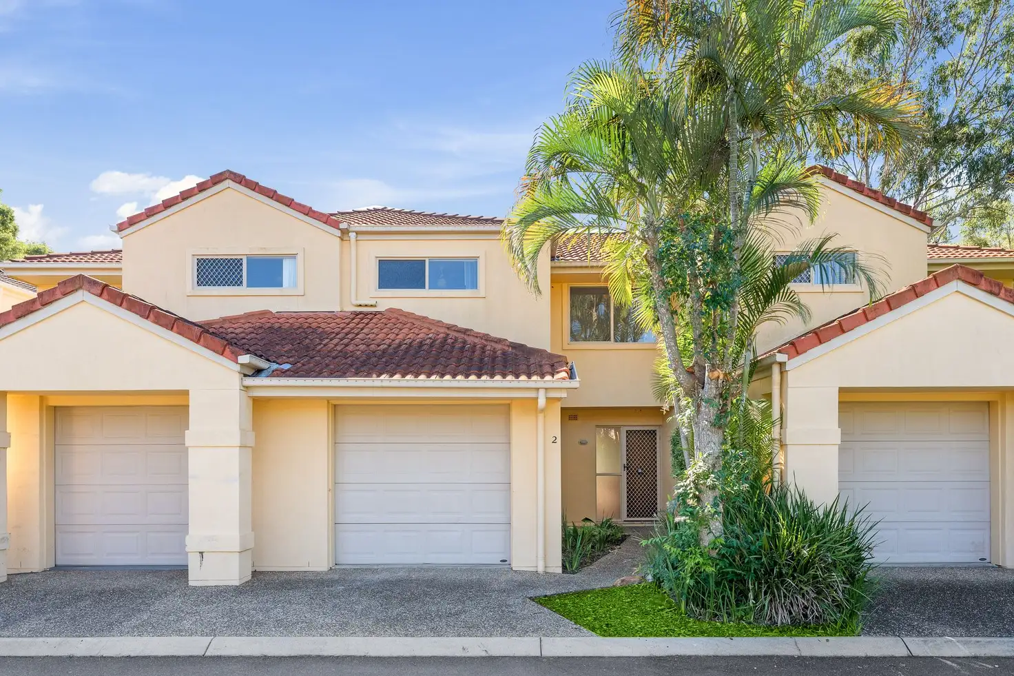 Main view of Homely townhouse listing, 2/20 Elite Street, Runcorn QLD 4113